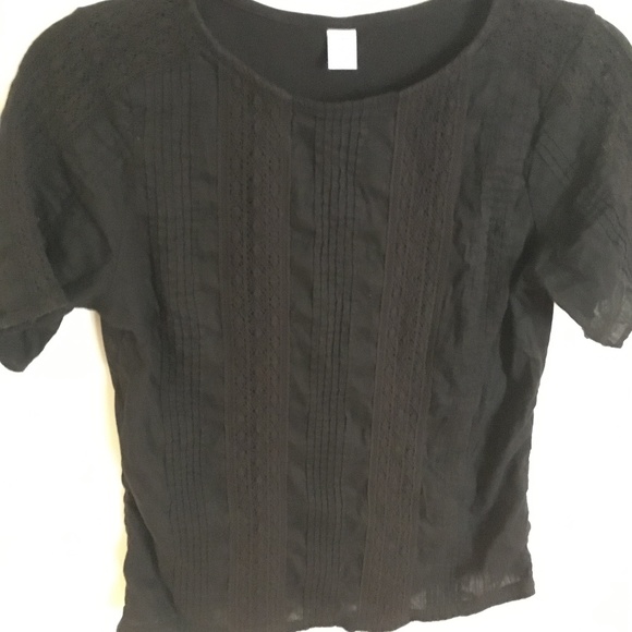 Old Navy Lace-Trim Pleated Top. MOVING SALE - LAST CHANCE - Picture 1 of 4